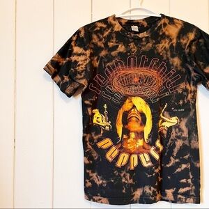 Red Hot Chili Pepper Stadium Arcadium T-shirt. Size Small.